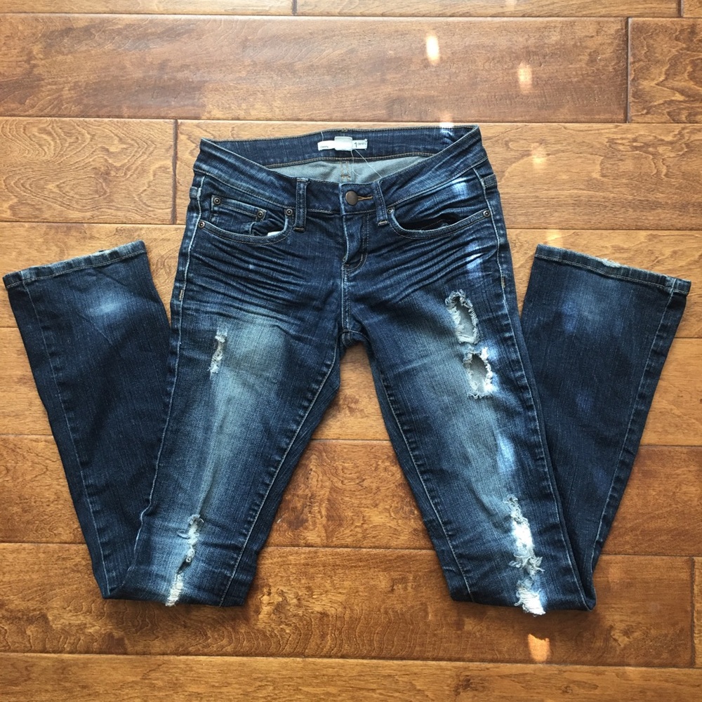🔥SALE🔥 Distressed flare denim